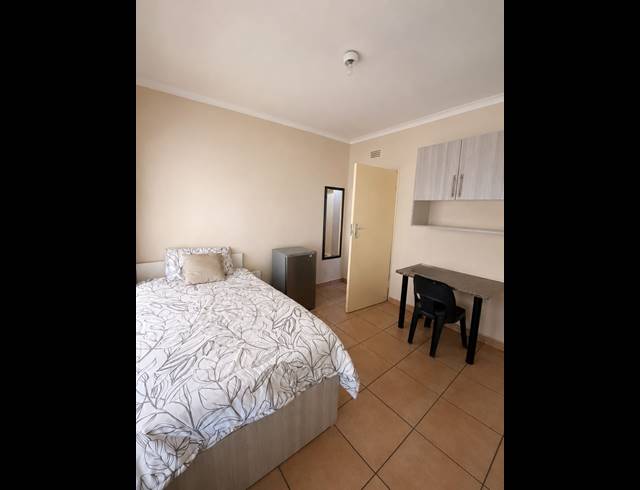 14 BEDROOM HOUSE FOR SALE IN VANDERBIJLPARK SE 7